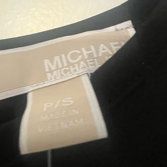 NWT Michael Kors Women’s Black Crew Neck Short Sleeve Pleated Hem Dress SzP/S - Picture 5 of 16